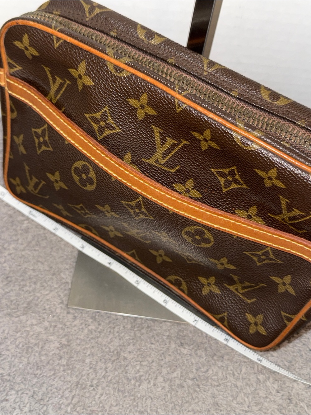 Louis Vuitton Brown Monogram Canvas Clutch with Tan Trim - Picture 11 of 14